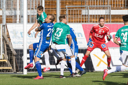 Brages Alexander Zetterström och Sundsvalls Pontus Engblom