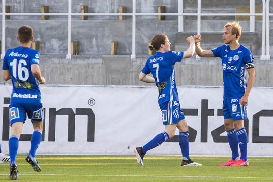 Sundsvalls Oliver Berg och Pontus Engblom jublar
