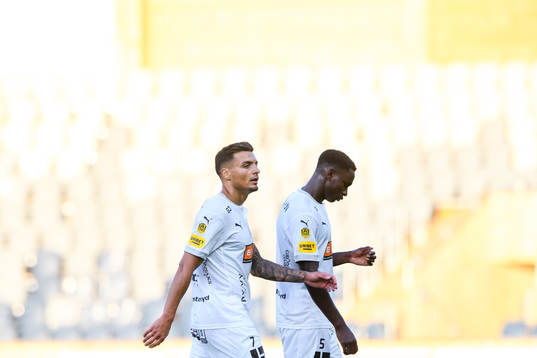Häckens Ahmed Yasin och Godswill Ekpolo deppar