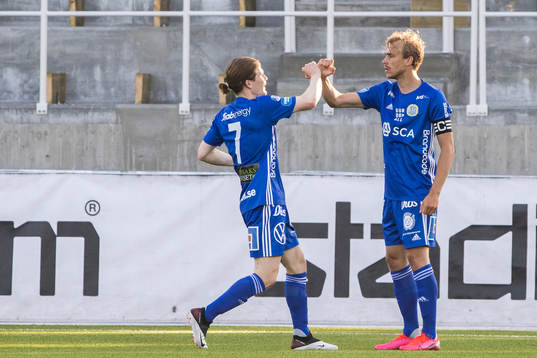 Sundsvalls Oliver Berg och Pontus Engblom jublar