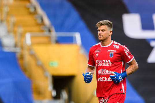 Sirius målvakt Lukas Jonsson