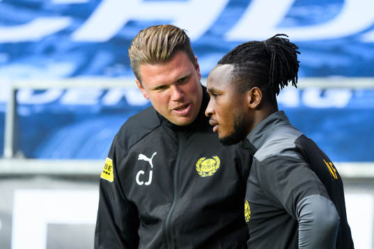 Mjällbys assisterande tränare Christian Järdler pratar
