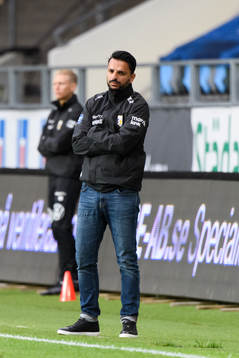 IFK Göteborgs tränare Poya Asbaghi