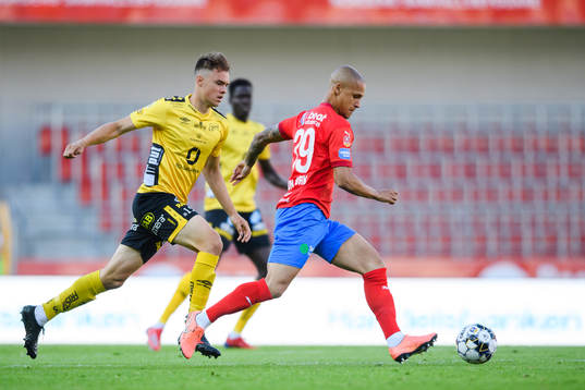 Elfsborgs Leo Väisänen och Helsingborgs Anthony van