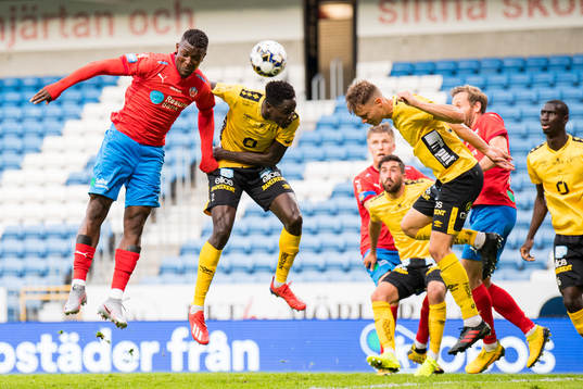 Helsingborgs Alhaji Gero och Elfsborgs Joseph Okumu