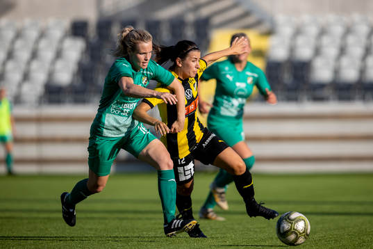Häckens Caroline Ohlsson mot Ljungskiles Jennifer Johansson