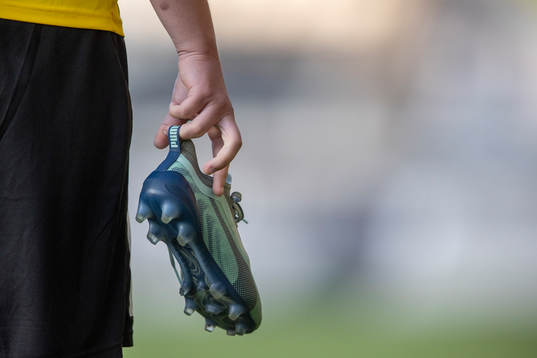 Fotbollsko i handen