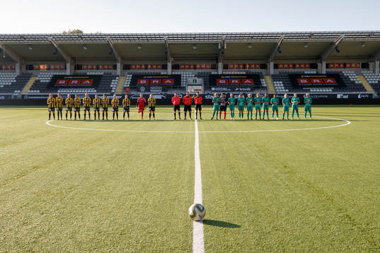 Häckens och Ljungskiles damer  ställer upp