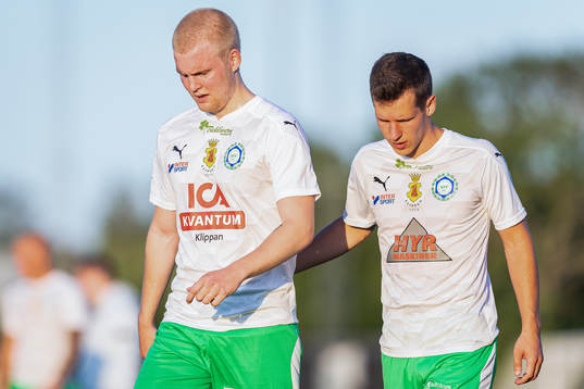 Klippans Alexander Glanvik och Filip Jonasson deppar