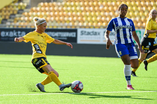 Elfsborgs Sara Jardving och IFK Göteborgs Aliima Attervall