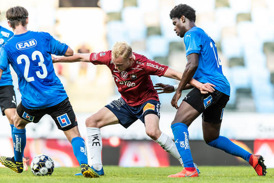 Halmstads Dusan Djuric och Joseph Baffo mot Örgrytes Adam