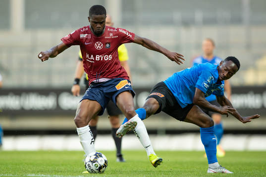 Örgrytes Abdul Razak mot Halmstads Sadat Karim