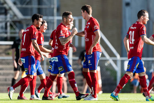 Östers James Keene jublar