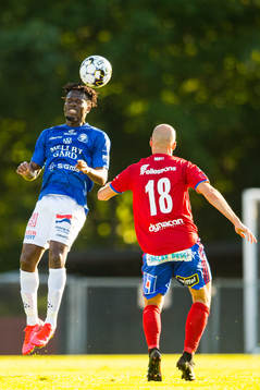 Trelleborgs Fatawu Safiu och Östers Jonathan Drott