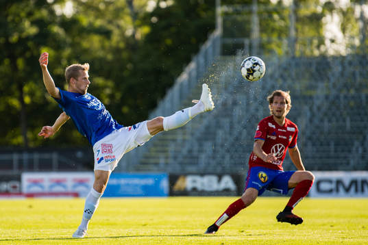 Trelleborgs Erik Andersson och Östers Oliver Silverholt