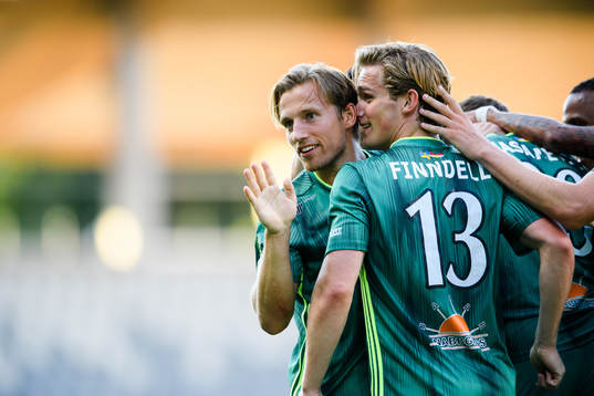 Dalkurds Daniel Stensson och Gustav Berggren jublar