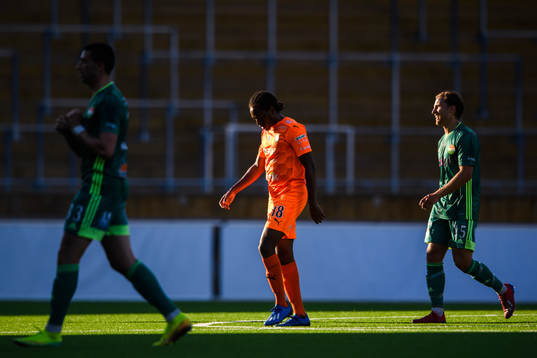 AFC Eskilstunas Francis Jno-Baptiste deppar