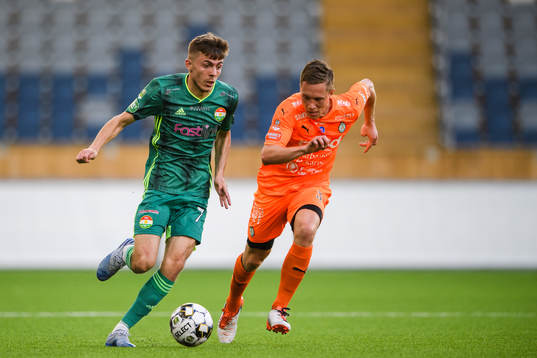 Dalkurds Patriot Sejdiu  och AFC Eskilstunas Gustav Jarl