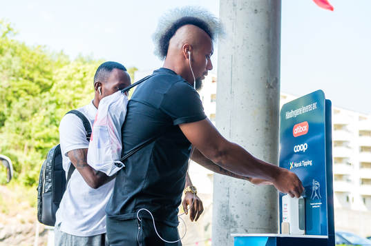 Bismar Gilberto Acosta Evans of Brann arrives
