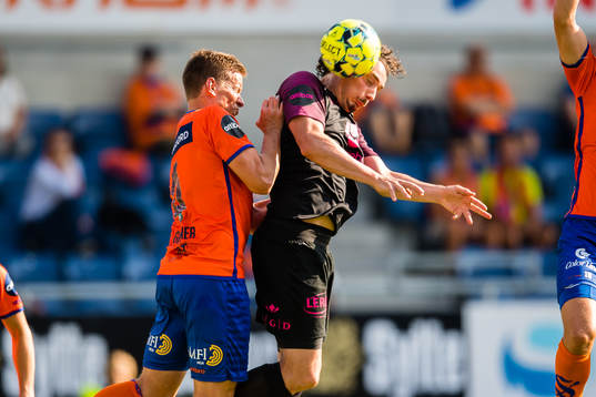 Jonas Grønner of Aalesund and Vegard Valgermo Forren of