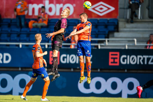 Kristoffer Ramos Barmen of Brann and Jonas Grønner of