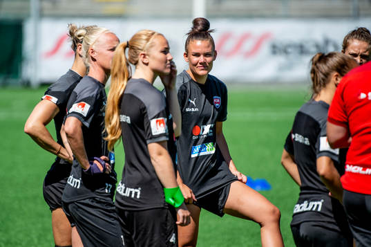 Katrine Veje i mitten