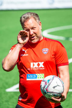 Assisterande tränare Patrick Winqvist
