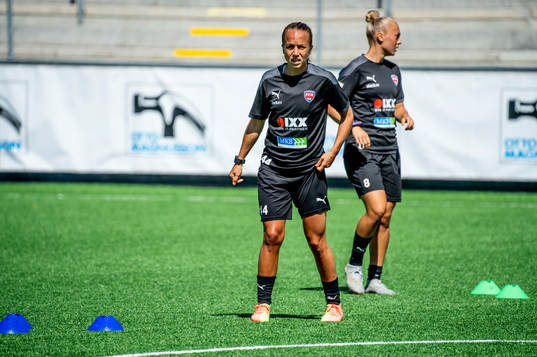Malin Levenstad och Hanna Bennison