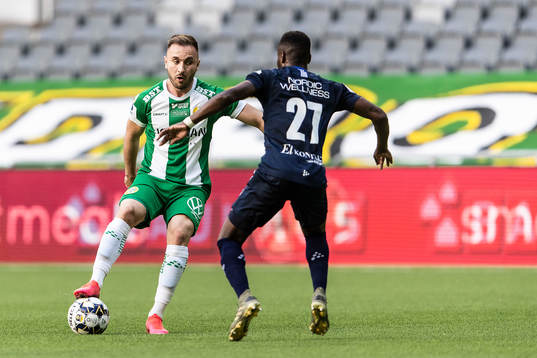 Hammarbys Muamer Tankovic och IFK Göteborgs Nzuzi Toko