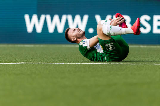 Hammarbys Muamer Tankovic har ont