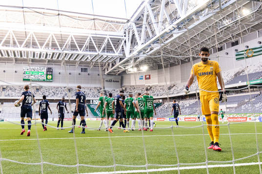 IFK Göteborgs målvakt Ioannis Anestis deppar