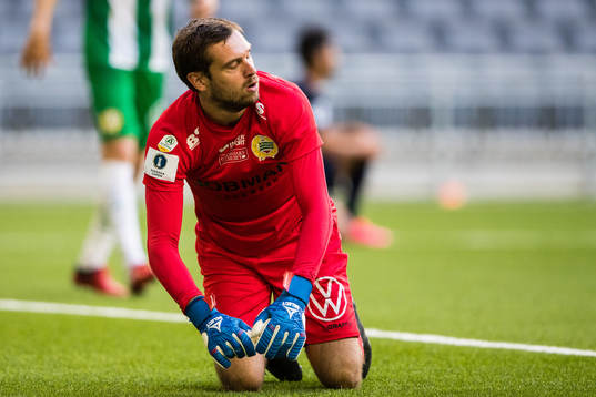 Hammarbys målvakt Davor Blazevic deppar