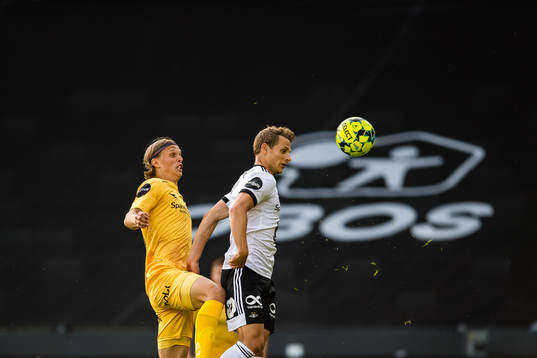 Ulrik Saltnes of Bodø/Glimt and Vegar Eggen Hedenstad of
