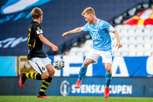 s Tom Strannegård mot Malmö FFs Anders Christiansen