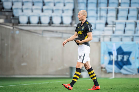 s Per Karlsson deppar
