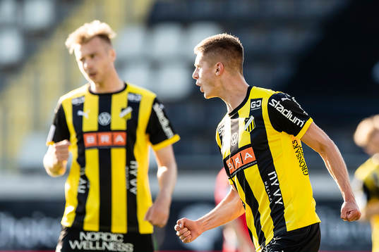 Häckens Leo Bengtsson jublar