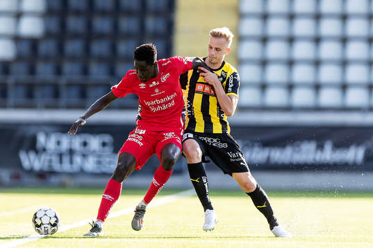 Elfsborgs Joseph Okumu och Häckens Jasse Tuominen