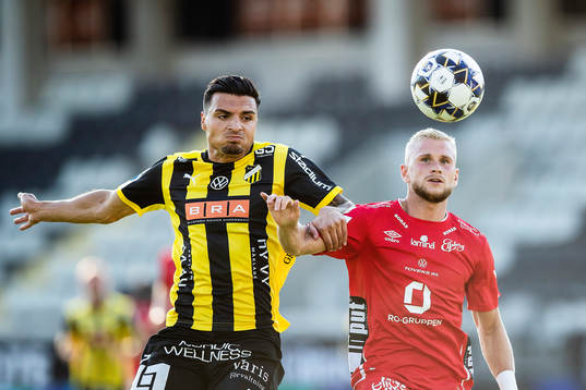 Häckens Ahmed Yasin och Elfsborgs Simon Strand