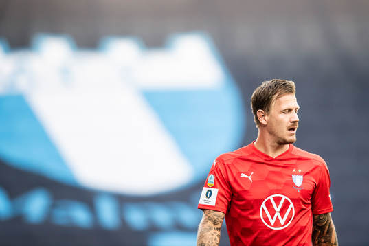 Malmö FFs målvakt Johan Dahlin deppar