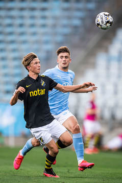 s Tom Strannegård och Malmö FFs Tim Prica
