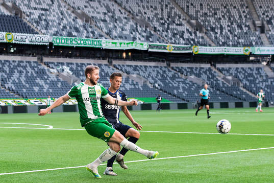 Hammarbys Darijan Bojanic och IFK Göteborgs André Calisir