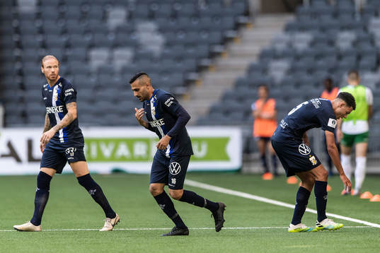 IFK Göteborgs Sargon Abraham och Alexander Farnerud byts
