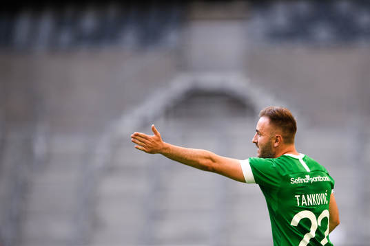 Hammarbys Muamer Tankovic reagerar