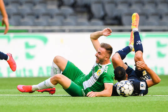 Hammarbys Muamer Tankovic och IFK Göteborgs André Calisir