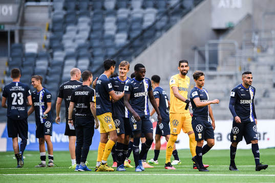 IFK Göteborgs spelare jublar