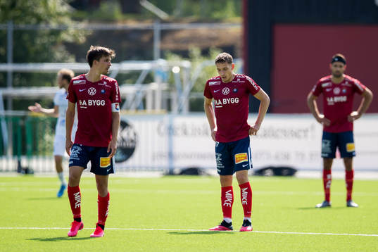 Örgrytes Lukas Browning Lagerfeldt (m) deppar med