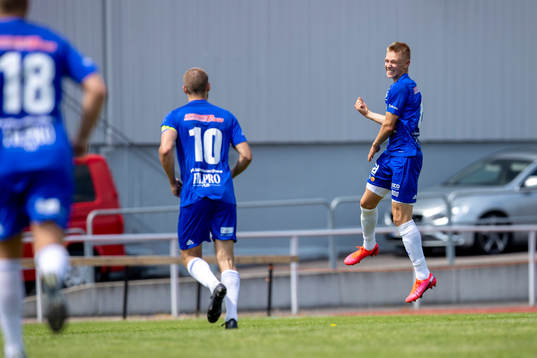 Ullareds Hugo Ahl jublar