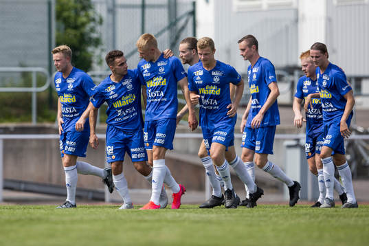 Ullareds spelare jublar