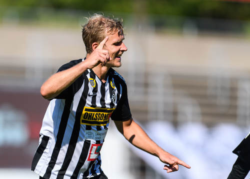 Landskronas Linus Olsson jublar