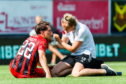 Östersunds Charlie Colkett får vård